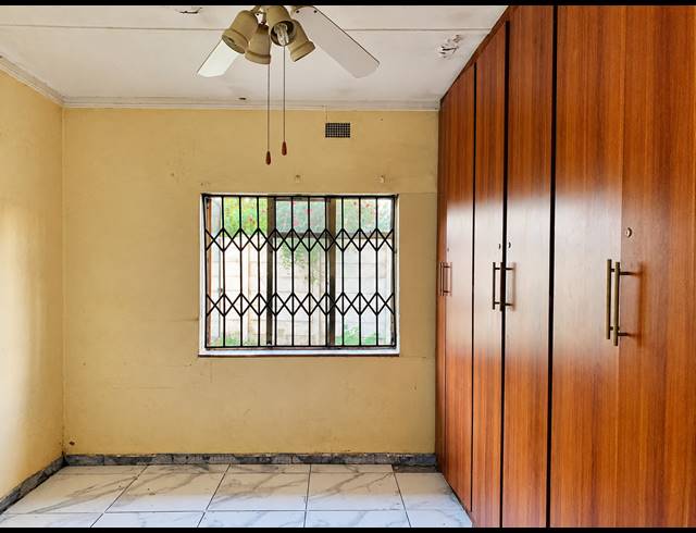 3 BEDROOM FREEHOLD FOR SALE IN VANDERBIJLPARK SW 1